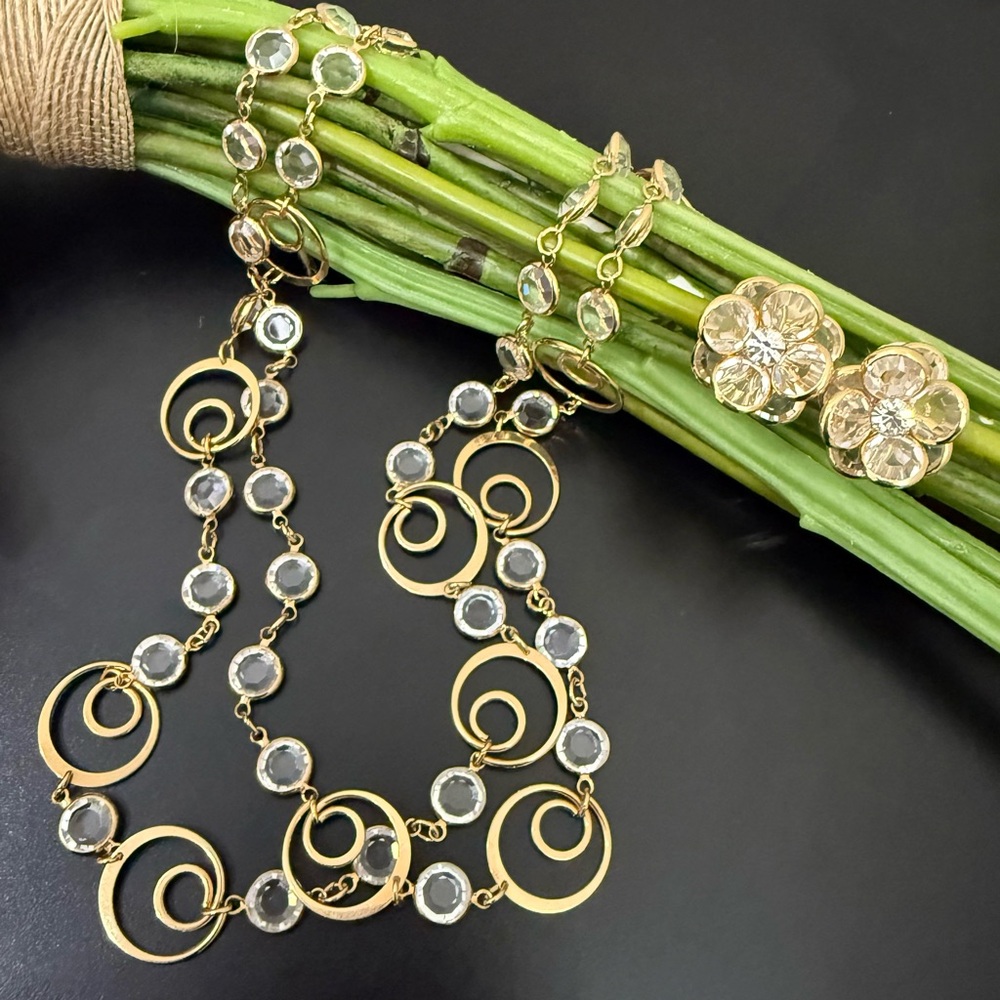 Vintage Clear Crystal Bezel Goldtone 40” Necklace & Flower Earrings Jewelry Set